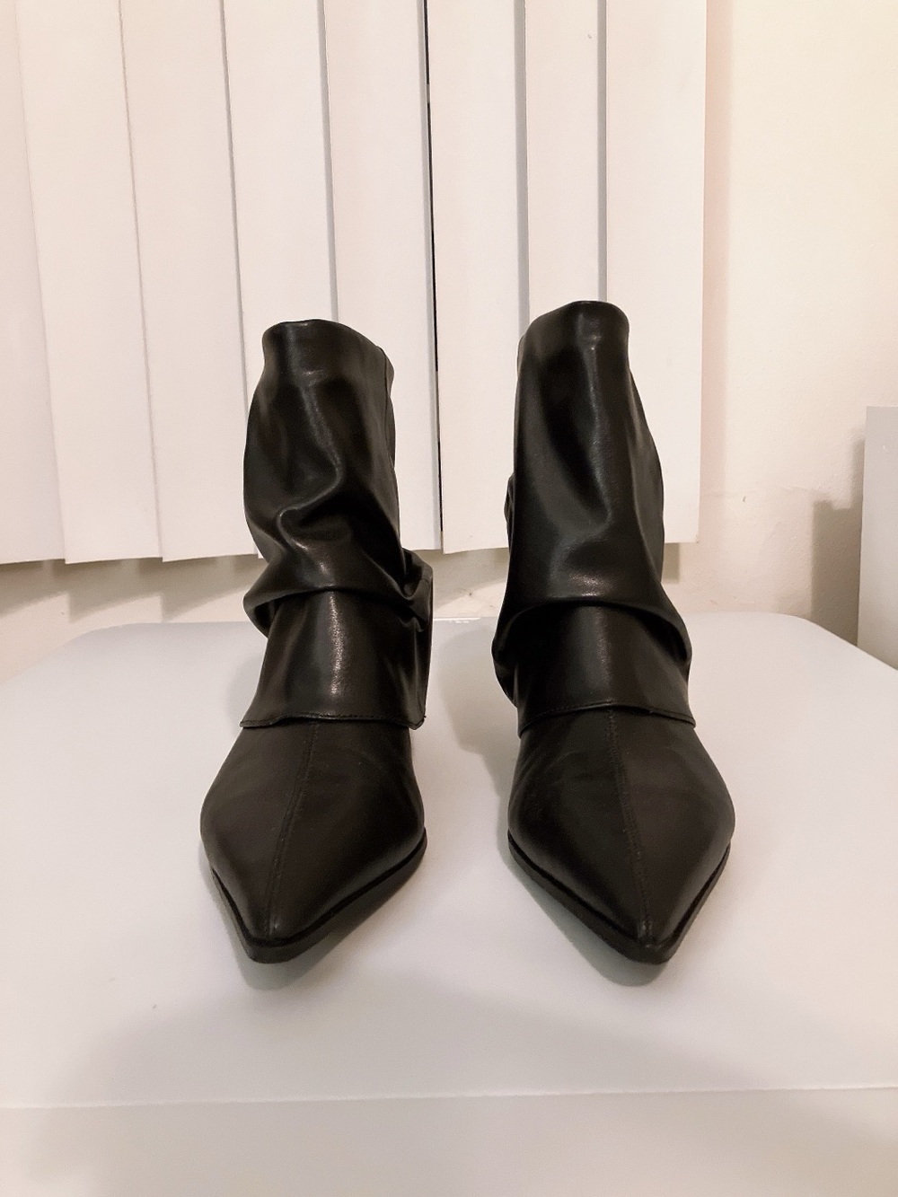 Time & Tru Black Faux-Leather Kitten Heel Ankle Boots Size 7 NWOT - Picture 5 of 12